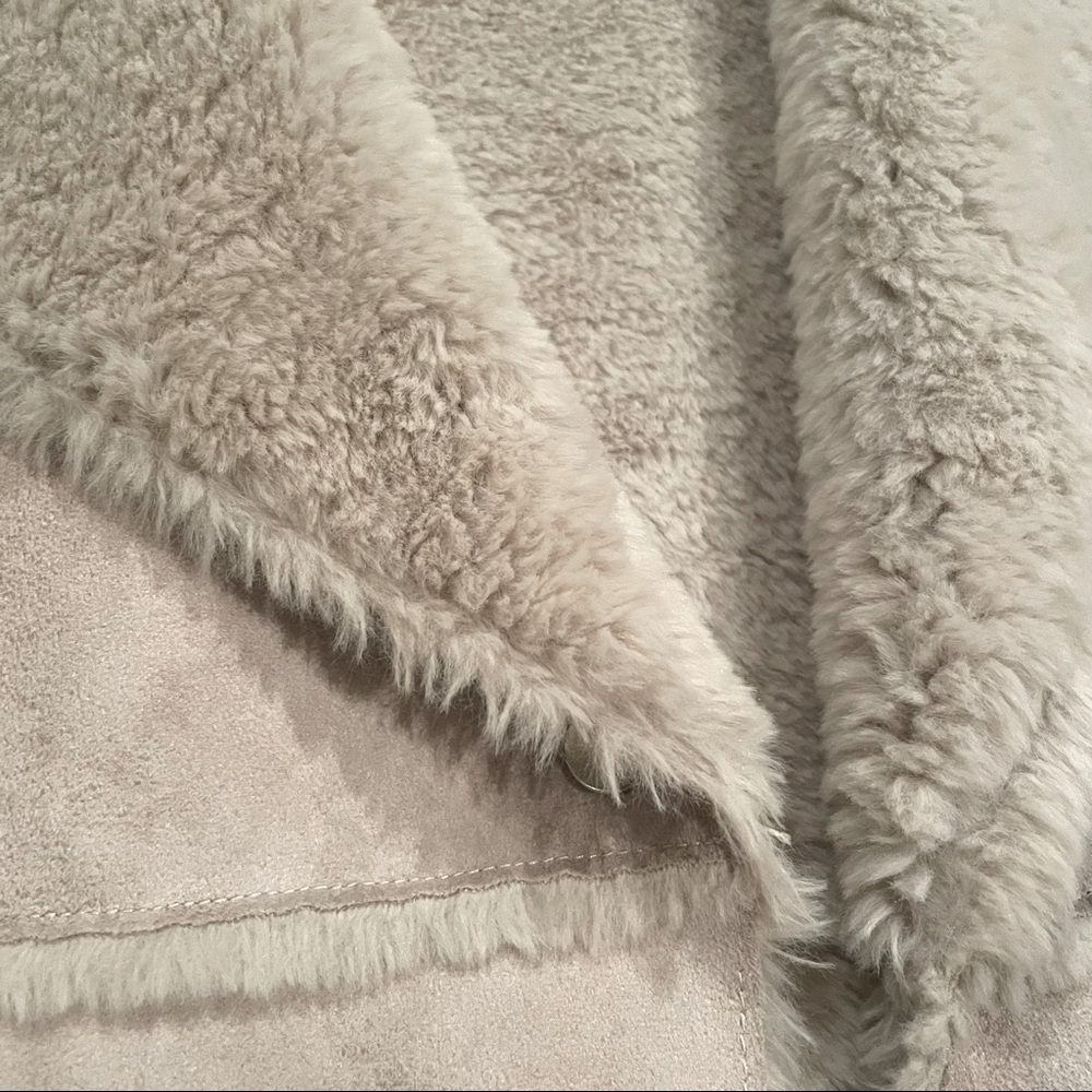 Dylan Faux Fur Vest - Picture 5 of 6